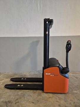 Used Forklift Truck MANITOU A14 ELEKTRO HOCHHUBWAGENDEICHSEL (13067003) backdrop