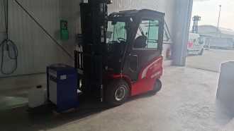 Used Forklift Truck MANITOU ME 425 C 48 V ELEKTRO VIERRADFRONTSTAPLER (13058067)