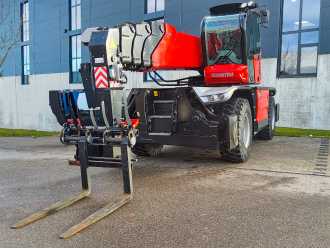 Used Forklift Truck MANITOU MRT 3570 vision DIESEL TELESKOPARMSTAPLER (13022462) backdrop