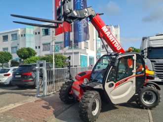 Used Forklift Truck MANITOU MT625 T Comfort DIESEL TELESKOPARMSTAPLER (13069826) backdrop