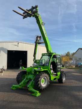 Used Forklift Truck MERLO P40.13 PLUS DIESEL TELESKOPARMSTAPLER (13011457) backdrop