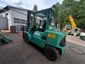 Used Forklift Truck MITSUBISHI FD40K DIESEL VIERRADFRONTSTAPLER (13049967)