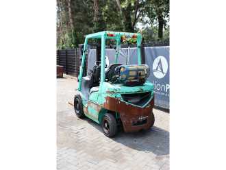 Used Forklift Truck MITSUBISHI FG25N GAS VIERRADFRONTSTAPLER (13060366)