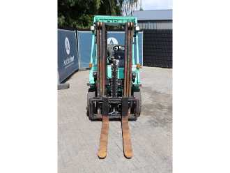 Used Forklift Truck MITSUBISHI FG25N GAS VIERRADFRONTSTAPLER (13060366)