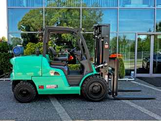 Used Forklift Truck MITSUBISHI FG55NT GAS VIERRADFRONTSTAPLER (13005108)