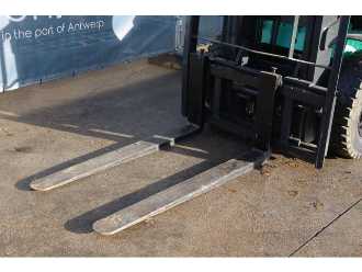 Used Forklift Truck MITSUBISHI FGE25T GAS VIERRADFRONTSTAPLER (13041289)