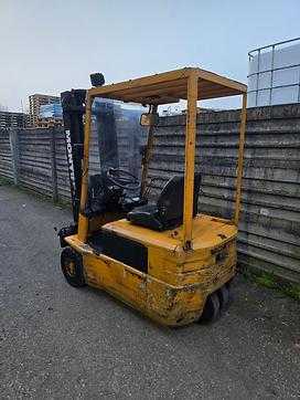 Used Forklift Truck MONTINI 1603HE ELEKTRO DREIRADFRONTSTAPLER (13056818)