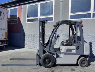 Used Forklift Truck NISSAN FD02A25Q Baujahr 2005/ Stunden 4919 HH 4,75M DIESEL VIERRADFRONTSTAPLER (13072022)