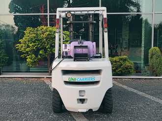 Used Forklift Truck NISSAN UniCarriers UG1F2A35DU DIESEL VIERRADFRONTSTAPLER (13005110)