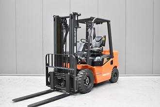 Used Forklift Truck NOBLELIFT CPCD25 3300 DIESEL VIERRADFRONTSTAPLER (13072369) backdrop