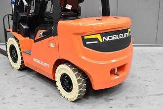 Used Forklift Truck NOBLELIFT CPD25 A ELEKTRO VIERRADFRONTSTAPLER (13072373)