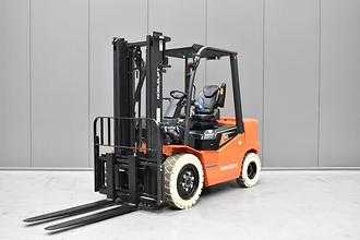 Used Forklift Truck NOBLELIFT CPD30 A 3300 ELEKTRO VIERRADFRONTSTAPLER (13072836)