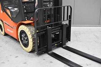 Used Forklift Truck NOBLELIFT FE4P38P 3300 ELEKTRO VIERRADFRONTSTAPLER (13072894)