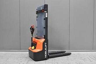 Used Forklift Truck NOBLELIFT SWB 130 D 4300 ELEKTRO HOCHHUBWAGENDEICHSEL (13072909) backdrop