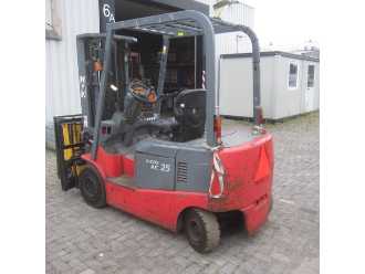 Used Forklift Truck NYK Nichiyu FPC25PN ELEKTRO VIERRADFRONTSTAPLER (13065061)
