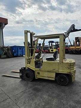 Used Forklift Truck OM DI30C DIESEL VIERRADFRONTSTAPLER (13047274)
