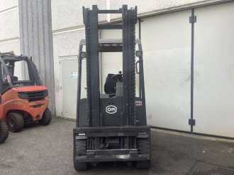 Used Forklift Truck OM XE 30 ELEKTRO VIERRADFRONTSTAPLER (13013105)