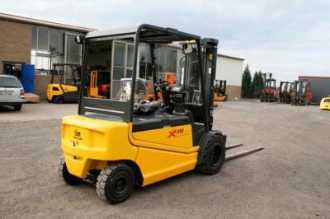 Used Forklift Truck OM XE50-nur1850 h-Batterie 2014 ELEKTRO VIERRADFRONTSTAPLER (12910485)