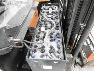 Used Forklift Truck OM XR 14 ac ELEKTRO SCHUBMASTSTAPLER (13020589)