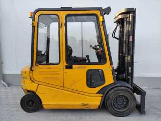 Used Forklift Truck OM_PIMESPO XE40 ELEKTRO VIERRADFRONTSTAPLER (12892946)