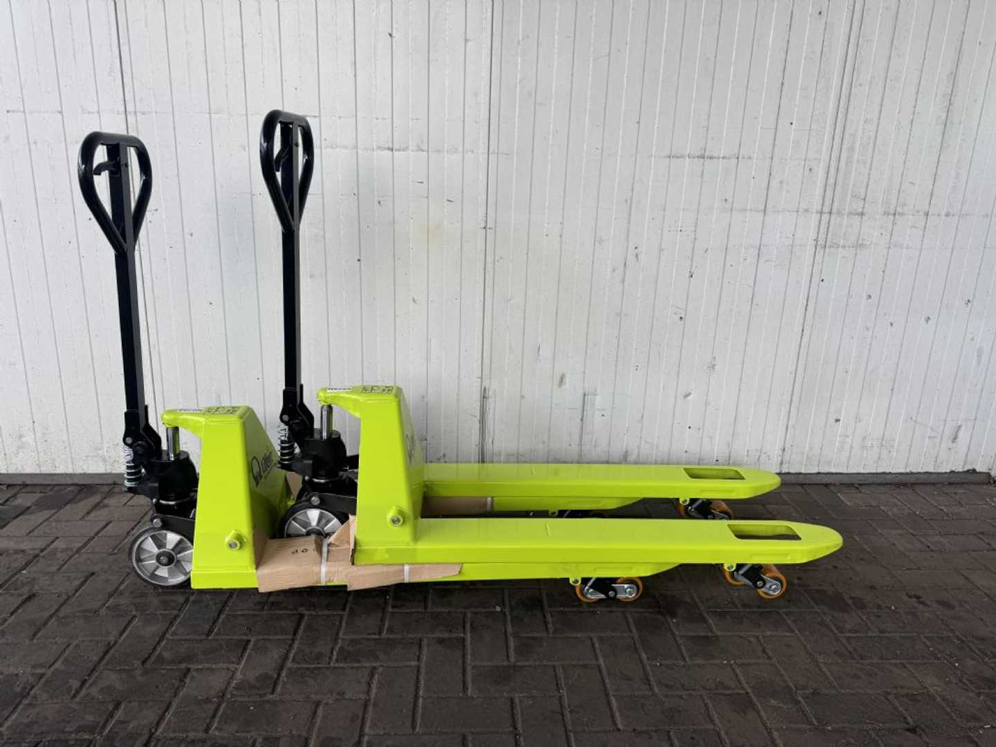 Used Forklift Truck PRAMAC HPT22 WEITERE HANDGABELHUBWAGENMANUELL (13046345)