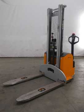 Used Forklift Truck STILL EGV14/1300MM/1030MM ELEKTRO HOCHHUBWAGENDEICHSEL (13034846) backdrop