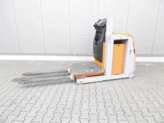 Used Forklift Truck STILL EK-X 790 ELEKTRO HOCHHUBKOMMISSIONIERER (12923660) backdrop