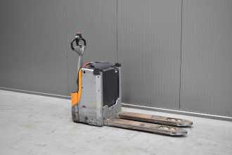 Used Forklift Truck STILL EXU-H 18 /55084/ ELEKTRO HOCHHUBKOMMISSIONIERER (12956736) backdrop