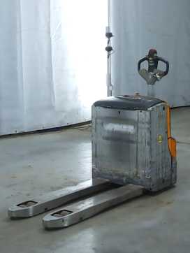 Used Forklift Truck STILL EXU20 ELEKTRO NIEDERHUBWAGENDEICHSEL (13041435) backdrop