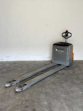 Used Forklift Truck STILL EXU20_GABEL_2400 ELEKTRO NIEDERHUBWAGENDEICHSEL (13076220) backdrop