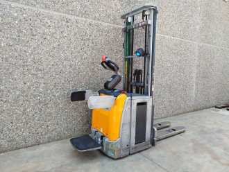 Used Forklift Truck STILL EXV-SF14 ELEKTRO HOCHHUBWAGENDEICHSEL (13067380) backdrop