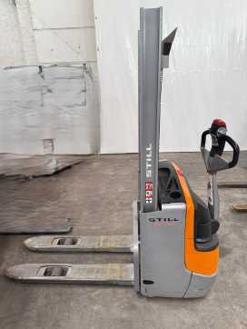 Used Forklift Truck STILL EXV10BASIC/EINBAU ELEKTRO HOCHHUBWAGENDEICHSEL (13071515) backdrop