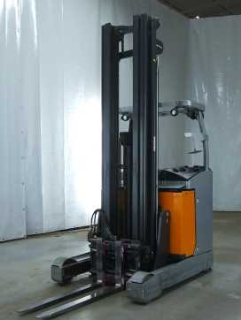 Used Forklift Truck STILL FM-X17 ELEKTRO SCHUBMASTSTAPLER (13062142) backdrop