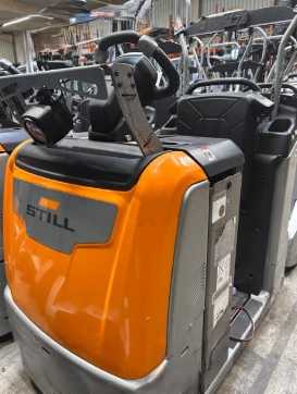 Used Forklift Truck STILL LTX50 ELEKTRO SCHLEPPER (13036004) backdrop