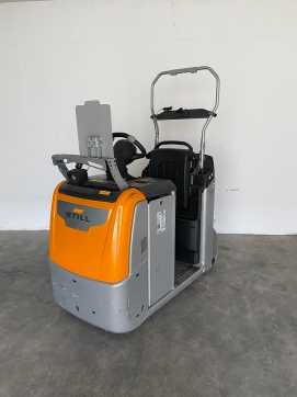 Used Forklift Truck STILL LTX50_ROUTENZUG ELEKTRO SCHLEPPER (12986580) backdrop