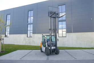 Used Forklift Truck STILL RC 42-40 DIESEL VIERRADFRONTSTAPLER (12874655)