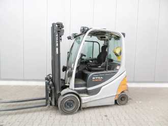 Used Forklift Truck STILL RX 60-30 ELEKTRO VIERRADFRONTSTAPLER (12946511) backdrop