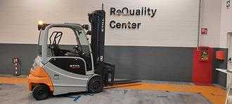 Used Forklift Truck STILL RX 60-30 ELEKTRO VIERRADFRONTSTAPLER (13070941) backdrop