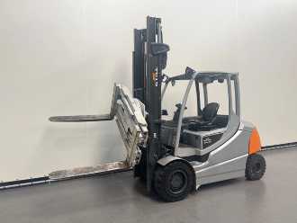 Used Forklift Truck STILL RX 60-50/600 ELEKTRO VIERRADFRONTSTAPLER (13053931) backdrop