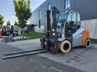 Used Forklift Truck STILL RX 60-80 ELEKTRO VIERRADFRONTSTAPLER (12849901) backdrop
