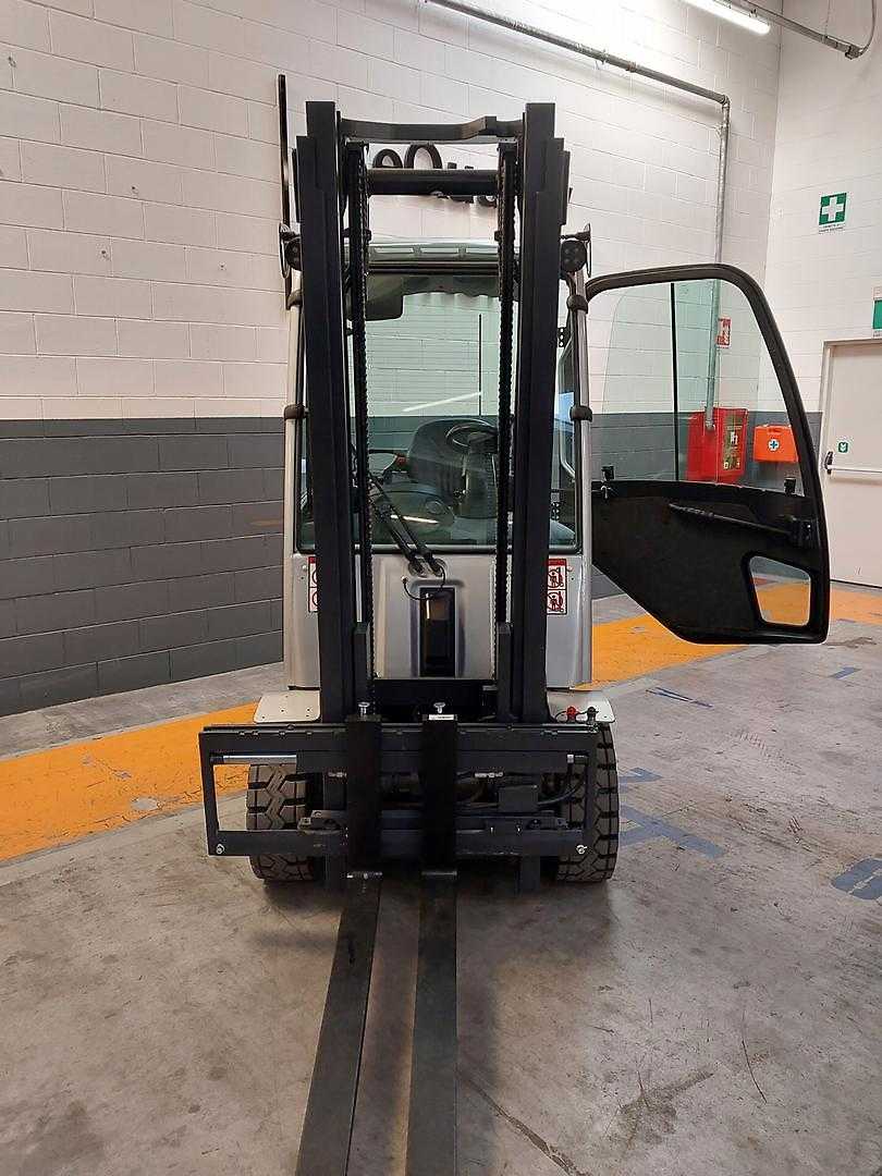Used Forklift Truck STILL RX 70-20 DIESEL VIERRADFRONTSTAPLER (13031413)