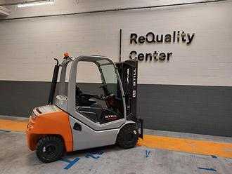 Used Forklift Truck STILL RX 70-30 DIESEL VIERRADFRONTSTAPLER (13040576) backdrop