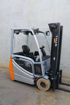 Used Forklift Truck STILL RX20-16 ELEKTRO DREIRADFRONTSTAPLER (13063094) backdrop
