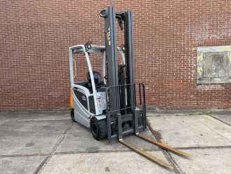 Used Forklift Truck STILL RX20-20P ELEKTRO VIERRADFRONTSTAPLER (13054327) backdrop