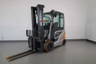 Used Forklift Truck STILL RX60-30 ELEKTRO VIERRADFRONTSTAPLER (13050052) backdrop