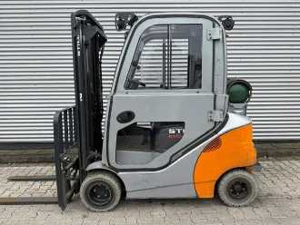 Used Forklift Truck STILL RX70-20T Drive-In GAS VIERRADFRONTSTAPLER (13040962) backdrop