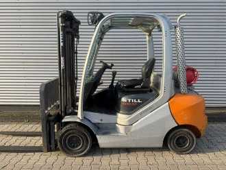 Used Forklift Truck STILL RX70-30T GAS VIERRADFRONTSTAPLER (13074255) backdrop
