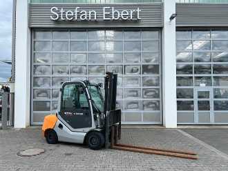 Used Forklift Truck STILL RX70-35 / Duplex: 3.50m! / 8.413h / SS DIESEL VIERRADFRONTSTAPLER (13040313) backdrop