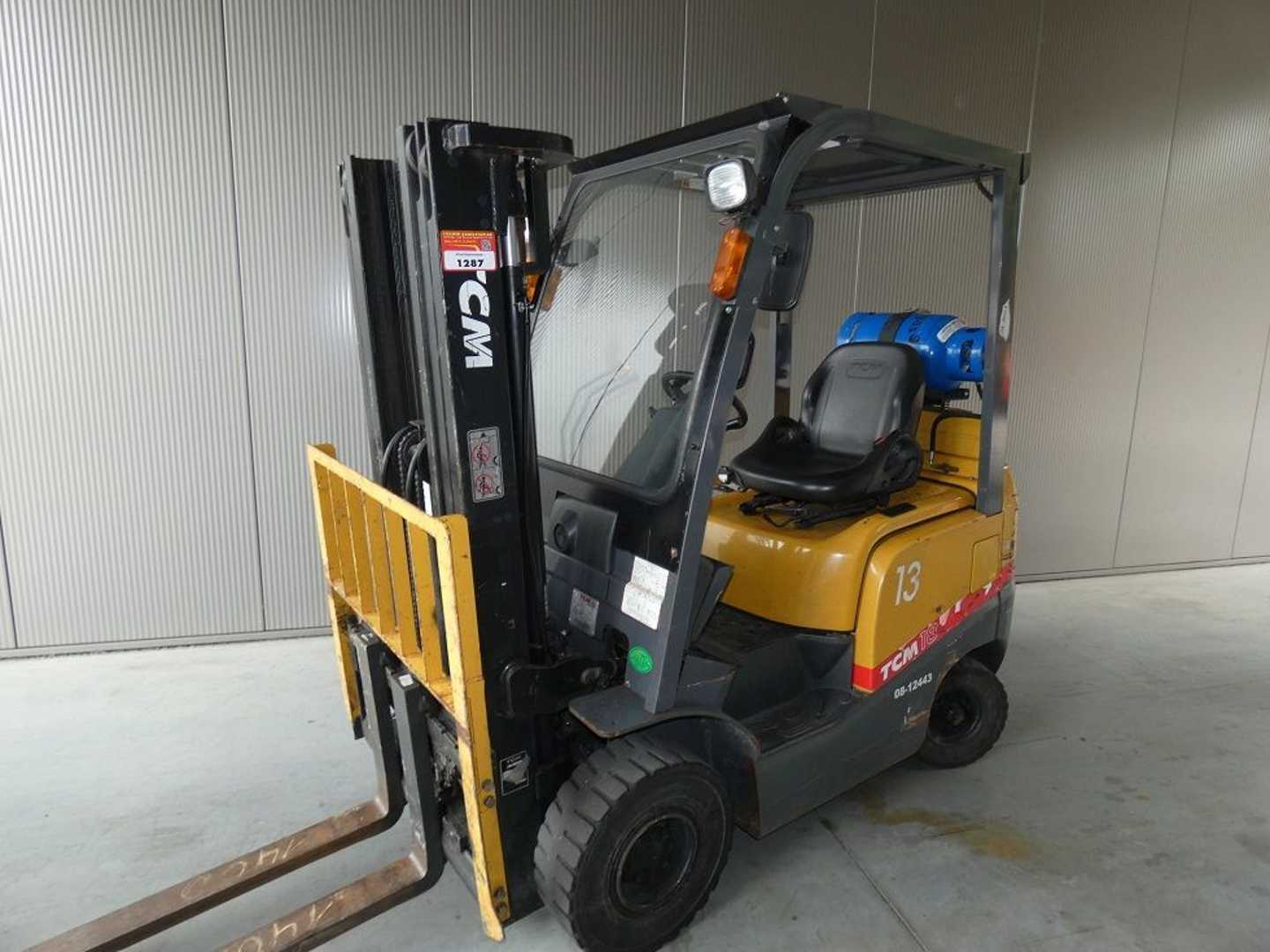Used Forklift Truck TCM FHG 18 T3 GAS VIERRADFRONTSTAPLER (13076062)