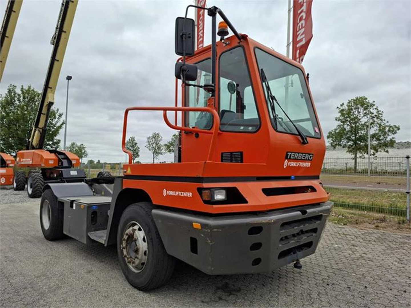 Used Forklift Truck TERBERG YT222 DIESEL FAHRERSITZWAGEN (13059152)